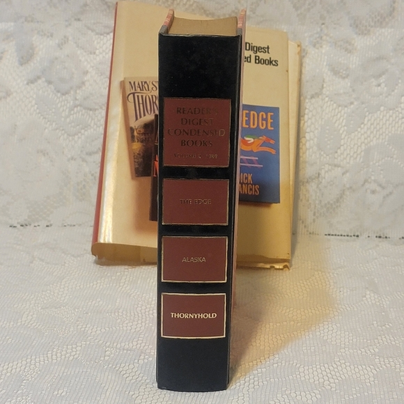 Vintage Reader's Digest Condensed Books Volume 2 1989 - Picture 11 of 12